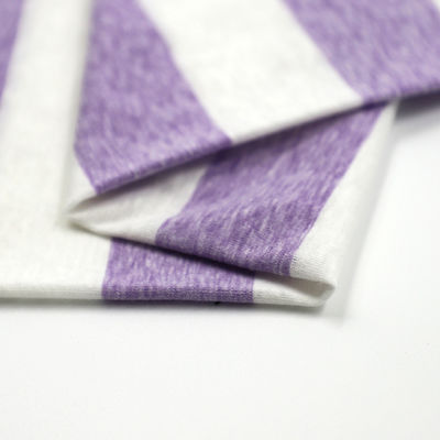 Καλή τιμή. Ελαφρύ και μαλακό, άνετο, καλή υφή, ριγέ υφάσματα για μπλουζάκια σε απευθείας σύνδεση