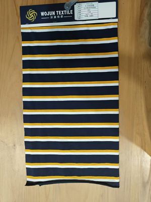 Καλή τιμή. Ελαστικό και άνετο και μαλακό και ανθεκτικό ύφασμα από κομψό ριγέ υλικό για καθημερινή χρήση σε απευθείας σύνδεση