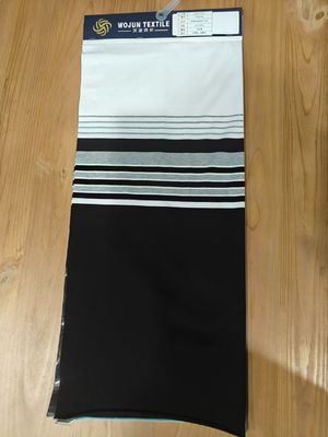 Καλή τιμή. Καλής ποιότητας φυσικό και άνετο μαλακό ριγέ πλεξίματα για καθημερινή χρήση σε απευθείας σύνδεση