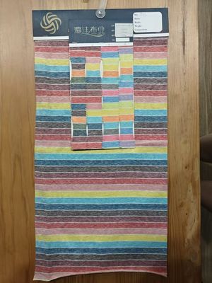 Καλή τιμή. Αναπνευστικό και ανθεκτικό στις ρυτίδες και φιλικό προς το δέρμα μαλακό ριγέ υλικό ύφασμα για μπλουζάκι σε απευθείας σύνδεση