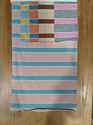 Καλή τιμή. Υφάσματα από ανθεκτικό ριγέ υλικό για μπλουζάκια σε απευθείας σύνδεση