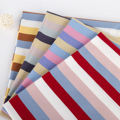 Καλή τιμή. Φυσικό και φιλικό προς το δέρμα ανθεκτικό και αξιόπιστο ύφασμα ραβδισμένο για καθημερινή χρήση σε απευθείας σύνδεση