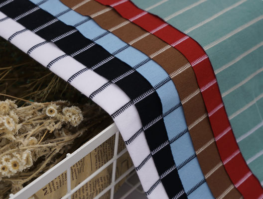 Καλή τιμή. Φιλικό προς το δέρμα, άνετο, μοντέρνο, εύκολο στη φροντίδα, ύφασμα με ρίγες για καθημερινή χρήση σε απευθείας σύνδεση