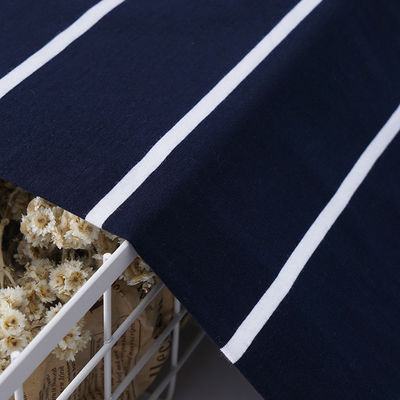 Καλή τιμή. Εύκολη φροντίδα και ομαλή απλή ραβδισμένη πλεκτή ύλη για απλή χρήση σε απευθείας σύνδεση