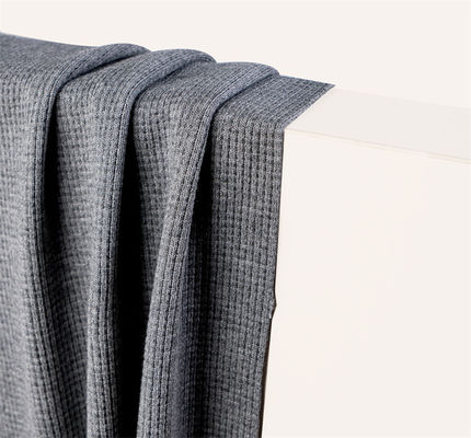 Καλή τιμή. Ανθεκτικό στην φθορά και υγιές και κομψό Πνευστικό υλικό για μπλουζάκια σε απευθείας σύνδεση