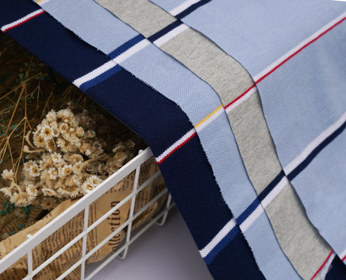 Καλή τιμή. Αναπνεύσιμο, ανθεκτικό στην φθορά, φιλικό προς το δέρμα, αντιαρυτιδικό, τραγανό ριγέ πλεκτό ύφασμα για μπλουζάκι σε απευθείας σύνδεση