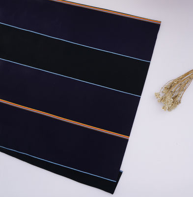 Καλή τιμή. Κρίστυνο και ανθεκτικό στην φθορά, απορροφητικό στον ιδρώτα και αναπνευστικό ριγέ υφάσματα για μπλουζάκι πόλο. σε απευθείας σύνδεση