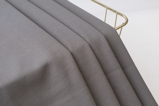 Καλή τιμή. Το ύφασμα πλεκτού U-Touch Solid 230gsm: Καθαρή αισθητική για φούτερ σε απευθείας σύνδεση