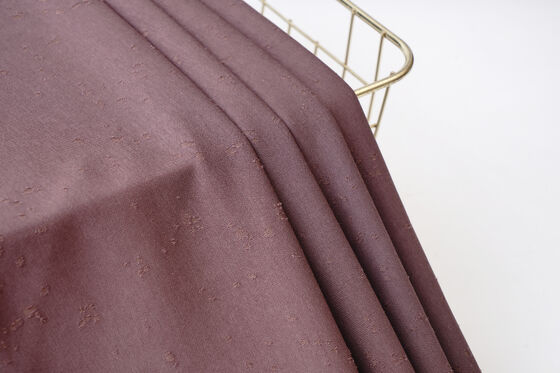 Καλή τιμή. Ύφασμα πλεκτό συμπαγές μικρο-υφής 220gsm: Δομική τραγανότητα για μπλουζάκια σε απευθείας σύνδεση